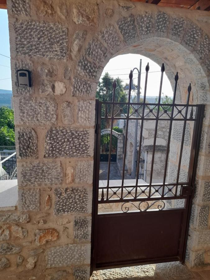Вилла Stonehouse In Mani Penisula Кита Экстерьер фото